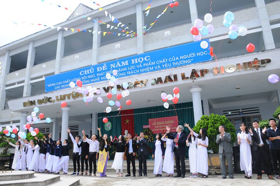 Khai giảng năm học mới 2018 - 2019