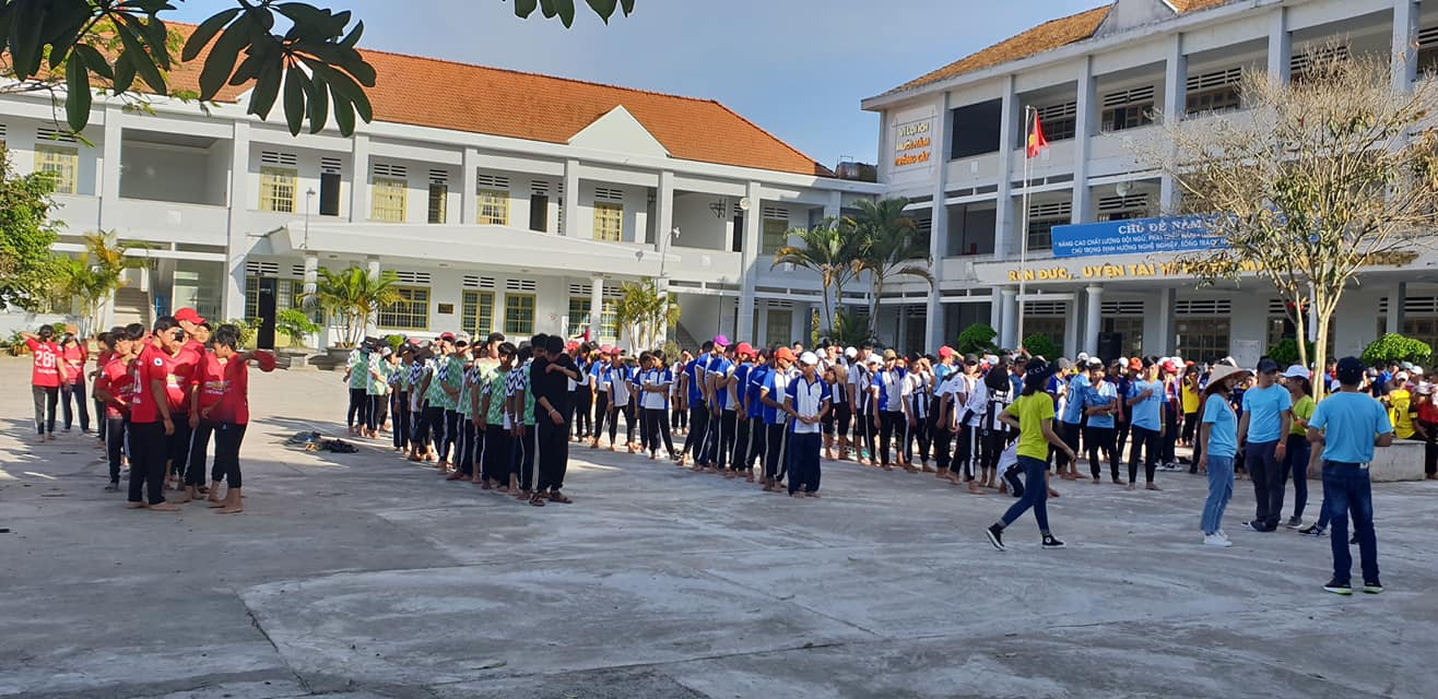 Đẩy mạnh hoạt động giáo dục kỹ năng sống tại trường THPT Nguyễn Chí Thanh