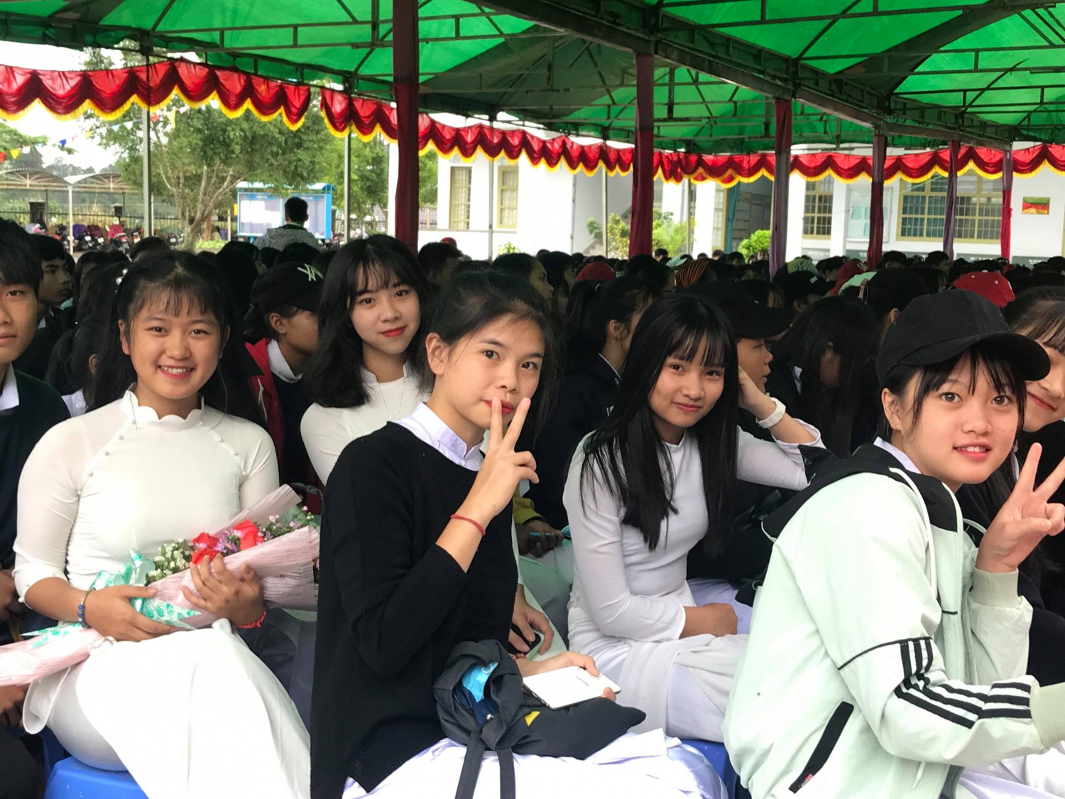 Hình ảnh học sinh trong lễ khai giảng