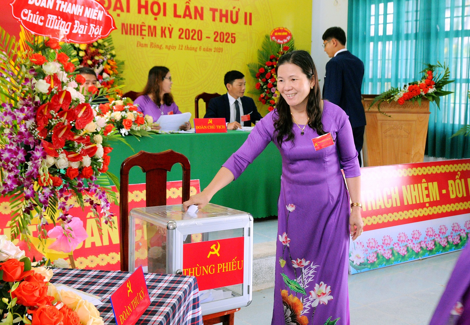 Đại hội bỏ phiếu bầu Bí thư và Phó bí thư nhiệm kỳ 2020 - 2025