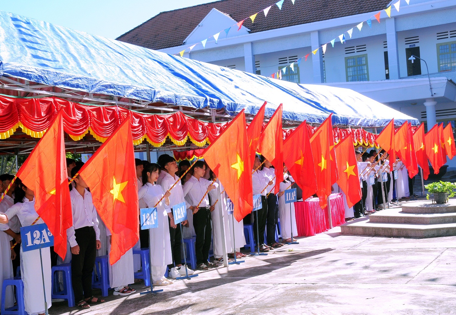 Trường THPT Nguyễn Chí Thanh